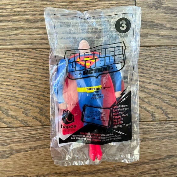 2016 McDonald’s Justice League Superman Toy Action Figure - New In Package - # 3 - Picture 1 of 5